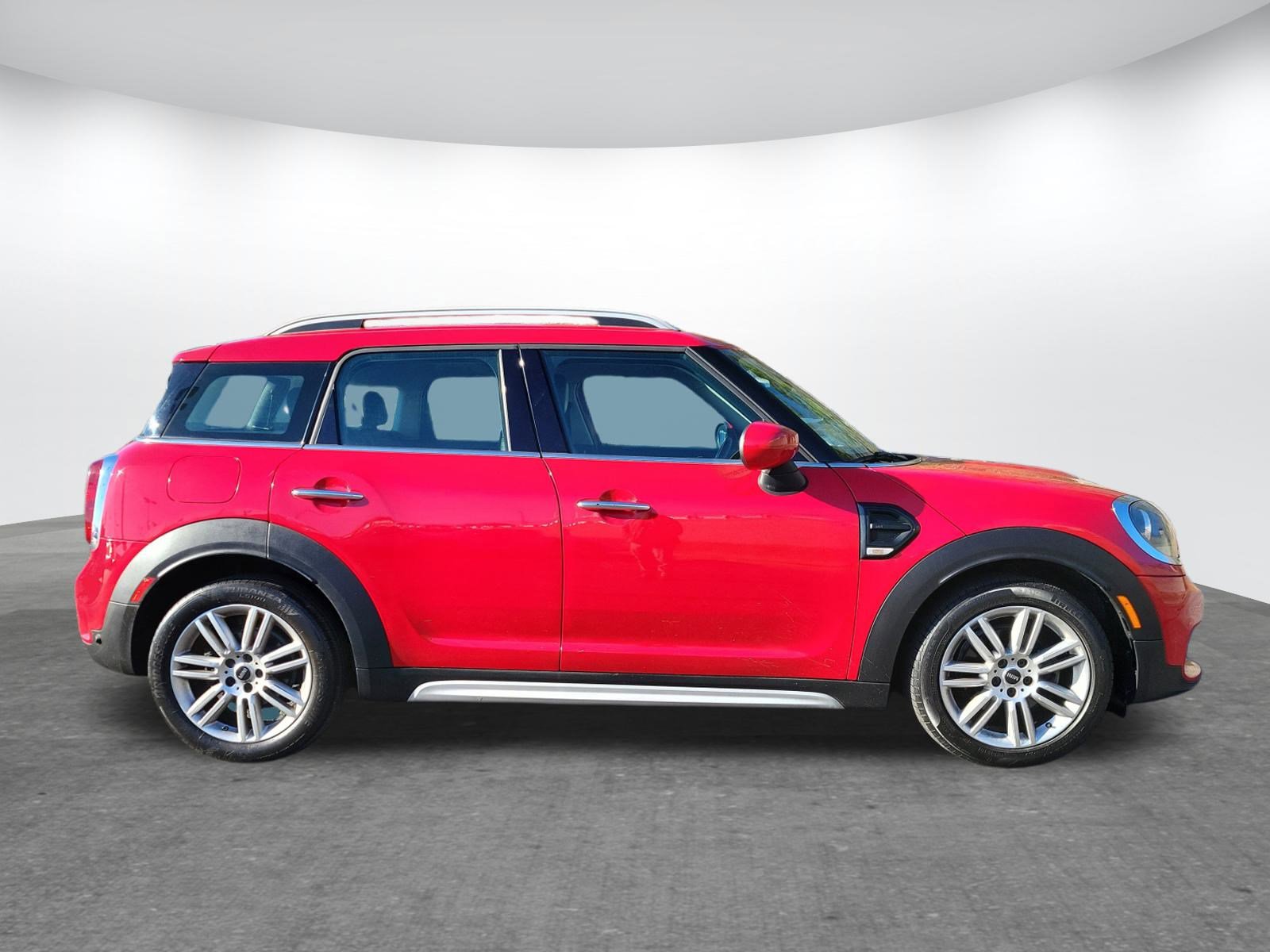 Used 2020 MINI Cooper Countryman image 2