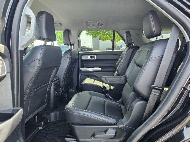 Used 2023 Ford Explorer XLT w/ Equipment Group 202A AWD/4WD image 22