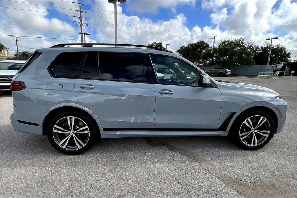 Used 2026 BMW X7 xDrive40i image 4