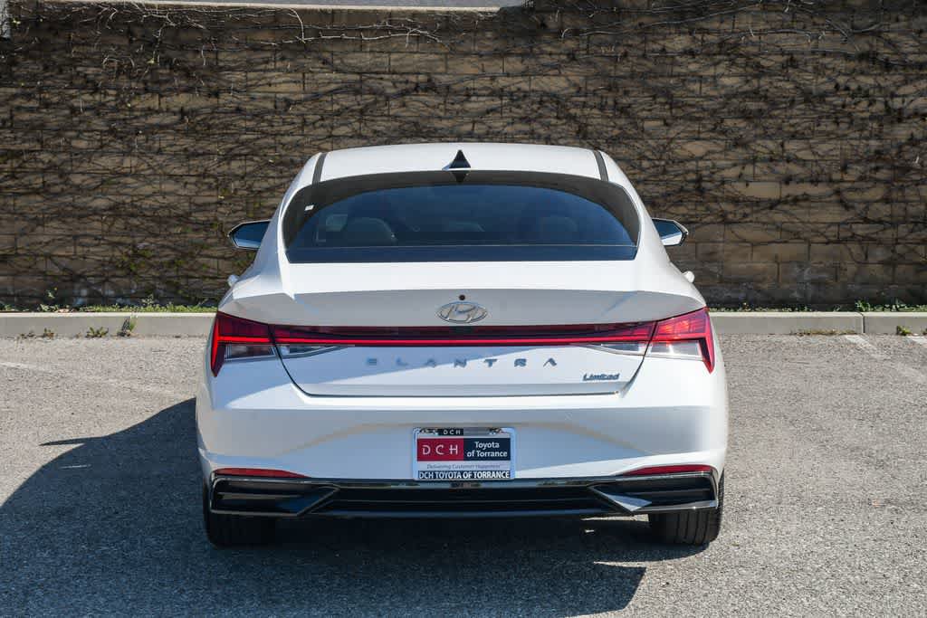 Used 2021 Hyundai Elantra Limited image 8
