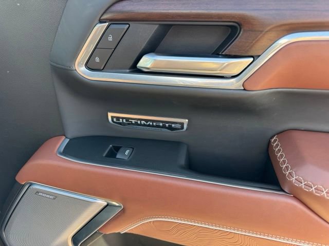 Certified 2026 GMC Sierra 1500 Denali Ultimate w/ LPO, Black Badging Package AWD/4WD image 25