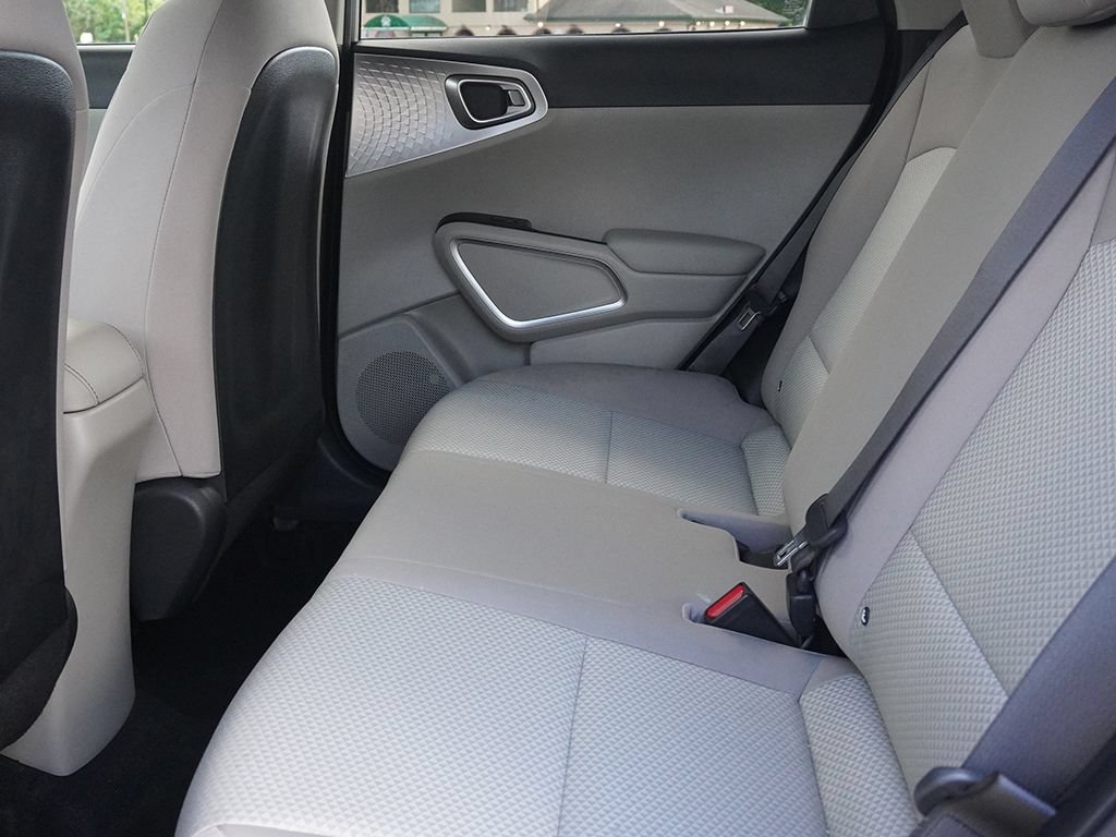 Used 2020 Kia Soul LX FWD image 29