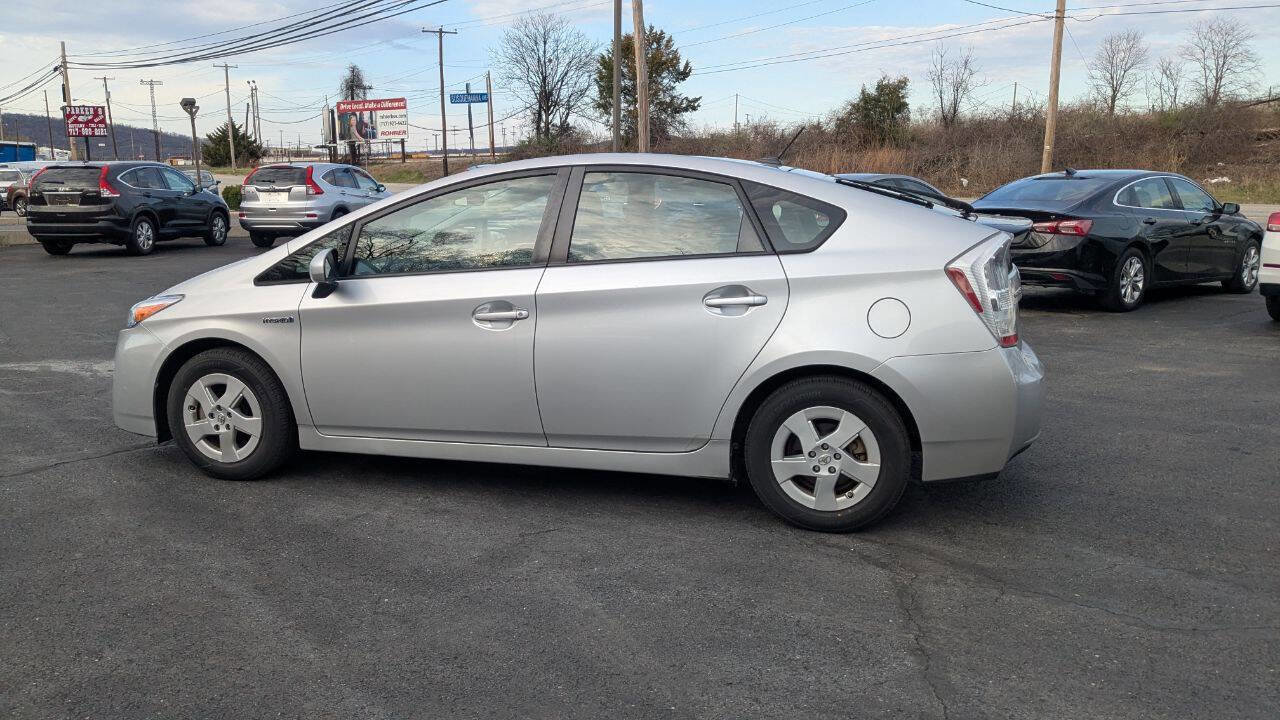 Used 2011 Toyota Prius Two image 31