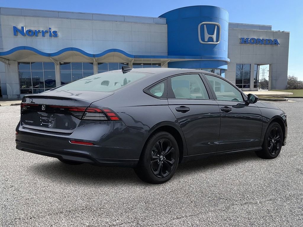 Certified 2025 Honda Accord SE image 4
