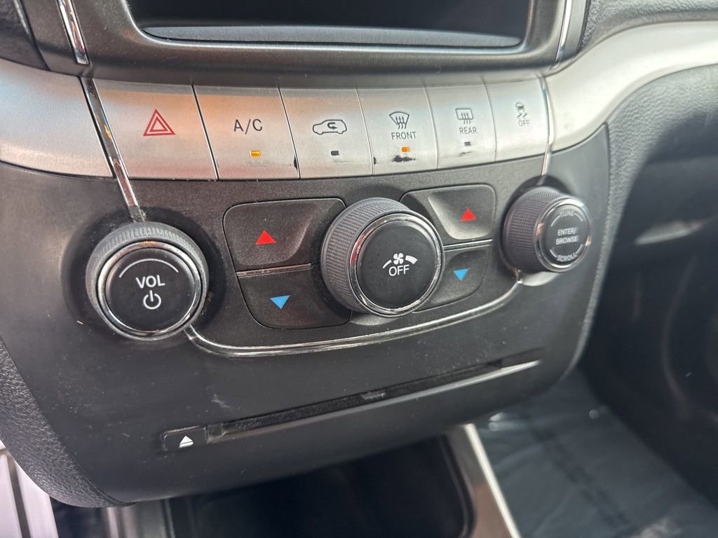 Used 2014 Dodge Journey SXT w/ Flexible Seating Group image 22