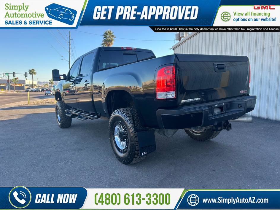 Used 2013 GMC Sierra 2500 Denali w/ Suspension Package, Off-Road AWD/4WD image 9