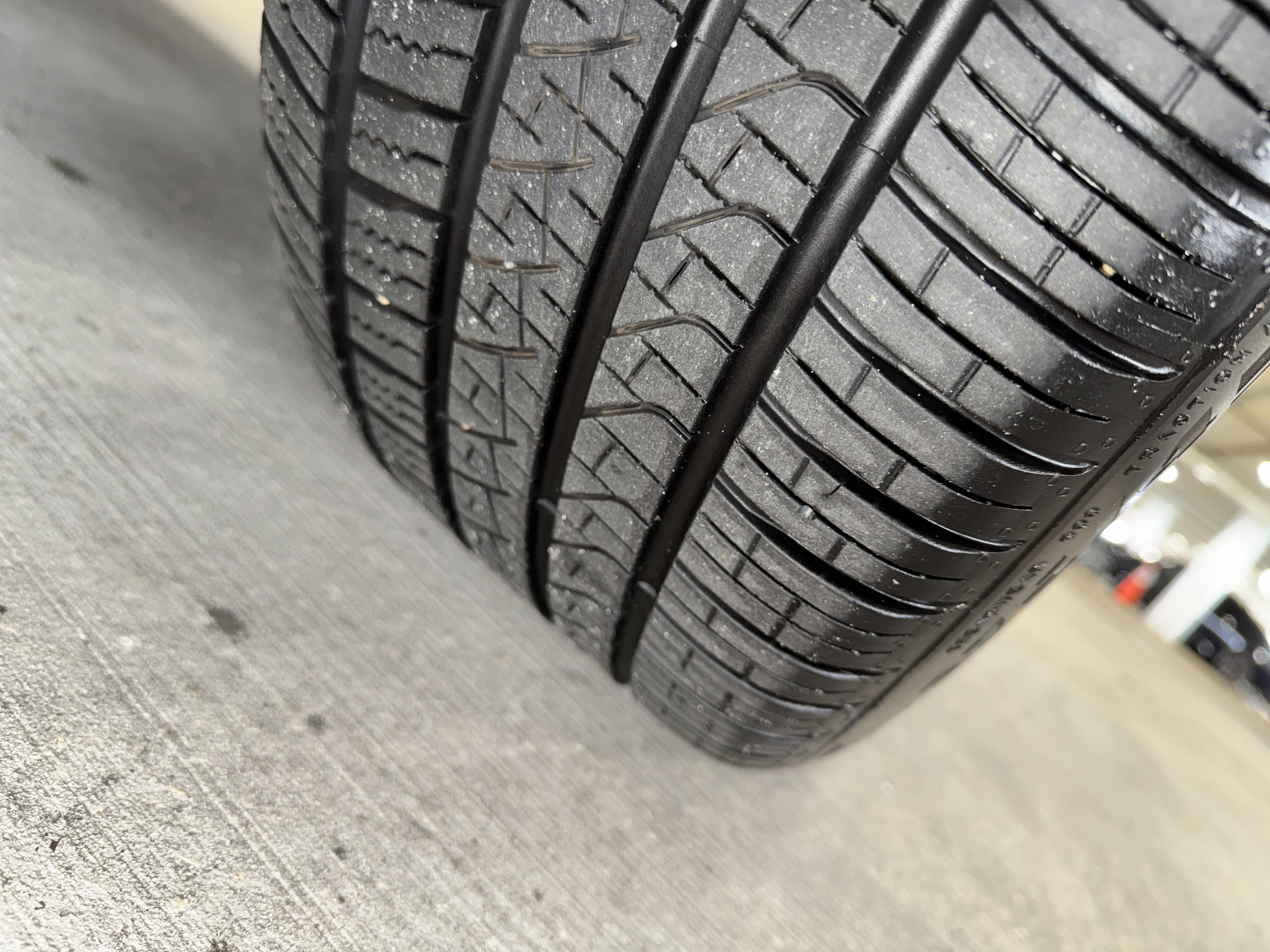 Certified 2025 BMW X5 xDrive50e w/ M Sport Package image 37