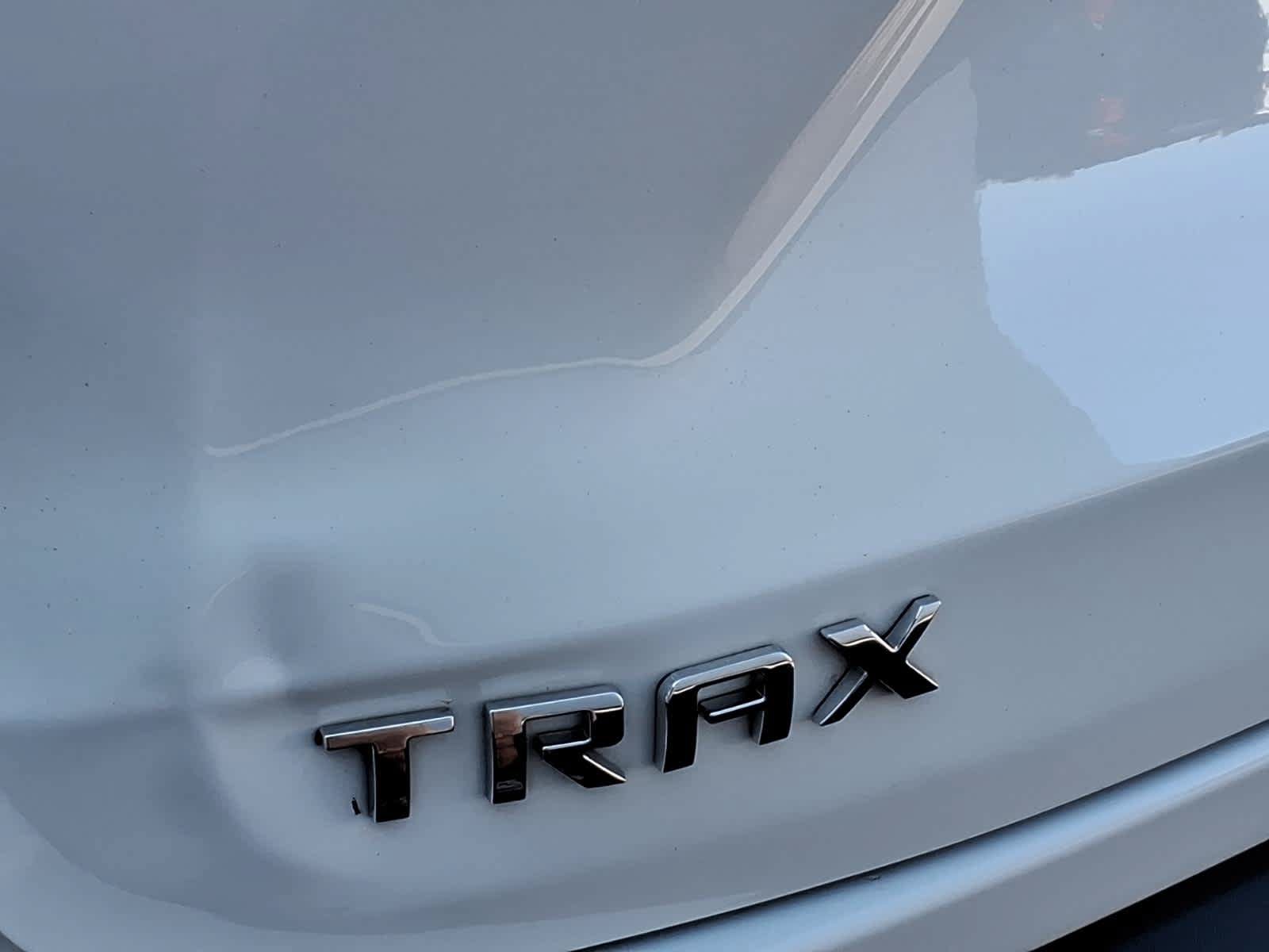 Used 2024 Chevrolet Trax LS FWD image 18