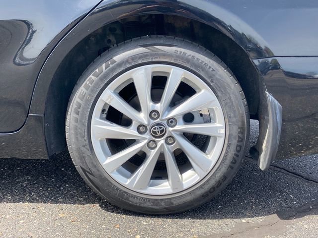 Used 2023 Toyota Camry SE FWD image 21