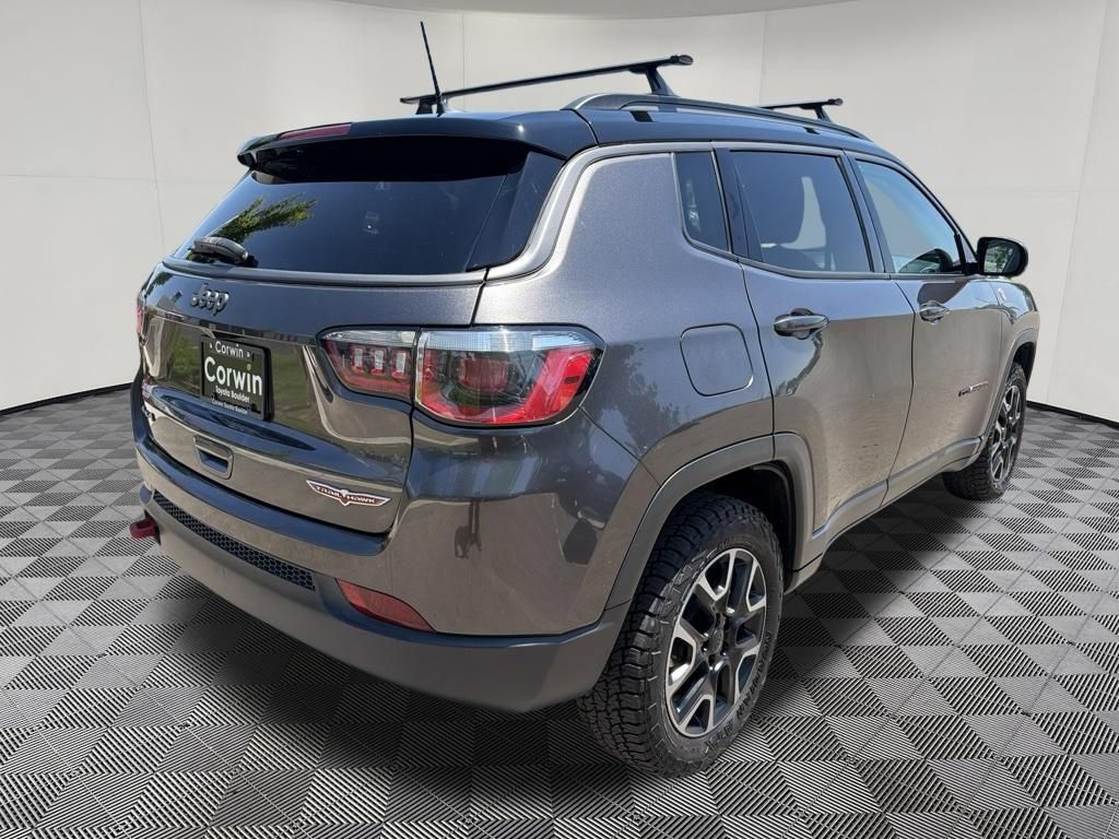 Used 2019 Jeep Compass Trailhawk w/ Leather Interior Group AWD/4WD image 7