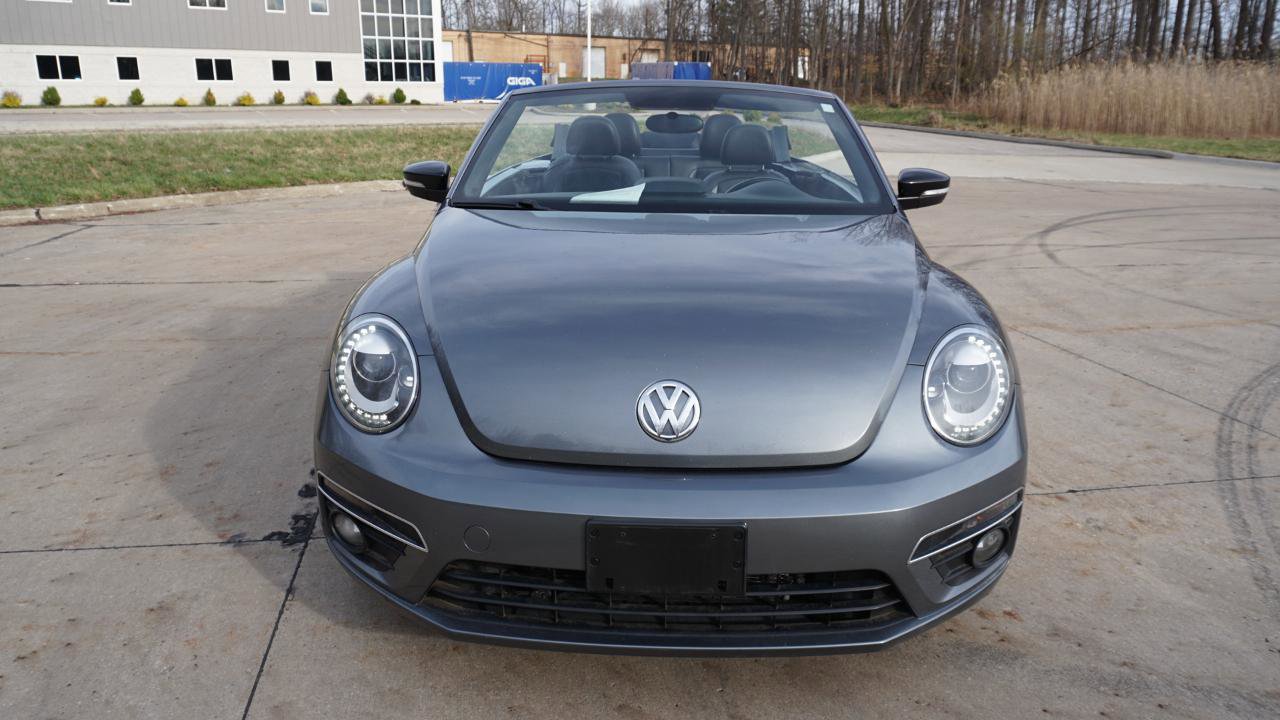 Used 2014 Volkswagen Beetle R-Line image 8