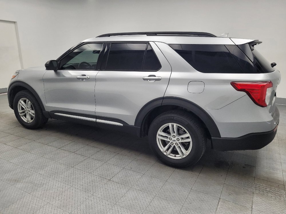 Used 2020 Ford Explorer XLT w/ Comfort Package AWD/4WD image 3