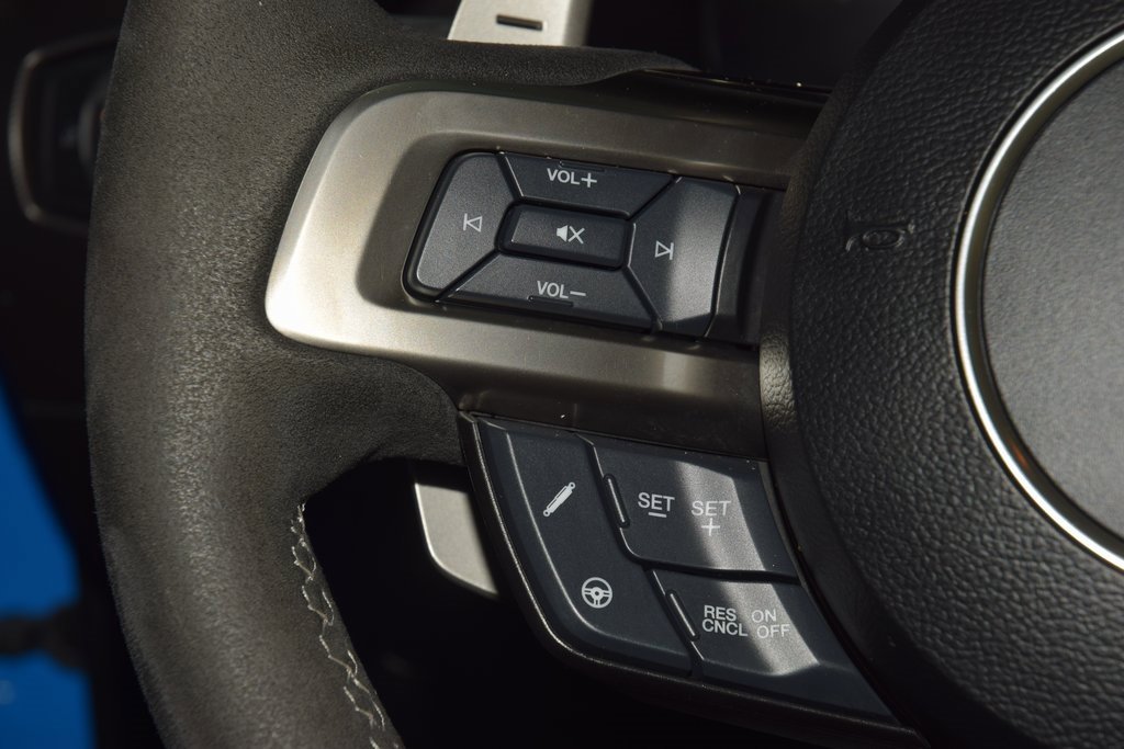 Used 2022 Ford Mustang Shelby GT500 w/ Technology Package image 40