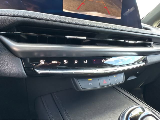 Certified 2024 Cadillac XT4 Premium Luxury image 23