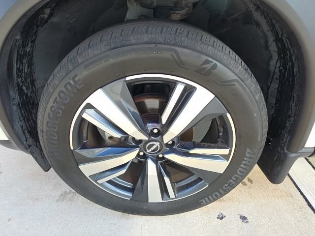 Used 2023 Nissan Rogue SL w/ SL Premium Package image 10