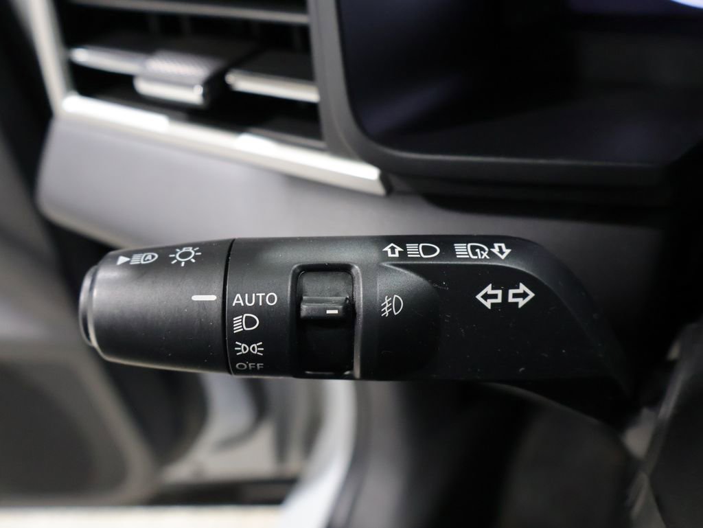 Used 2024 Mitsubishi Outlander SEL image 37