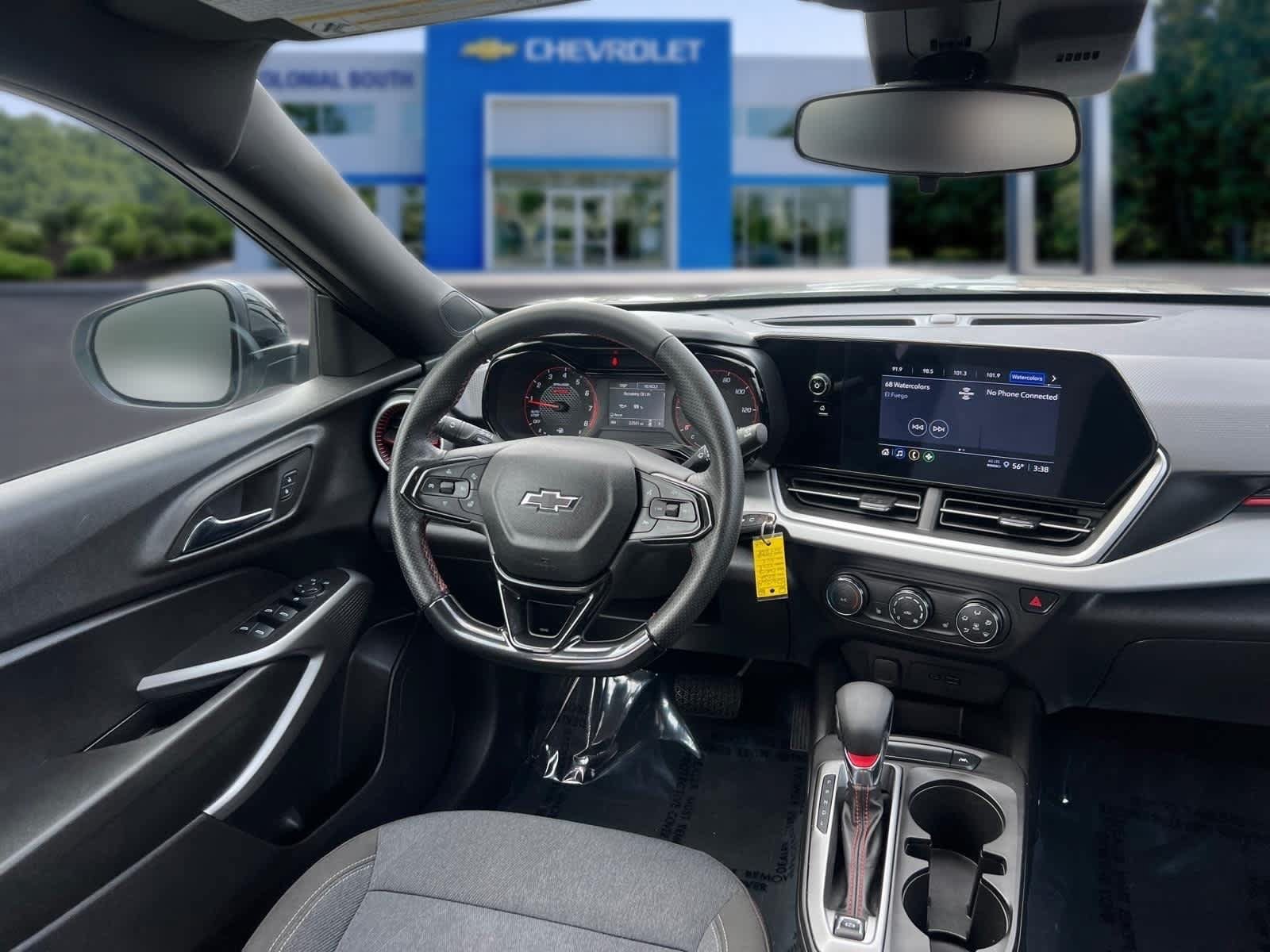 Certified 2024 Chevrolet Trax RS FWD image 32