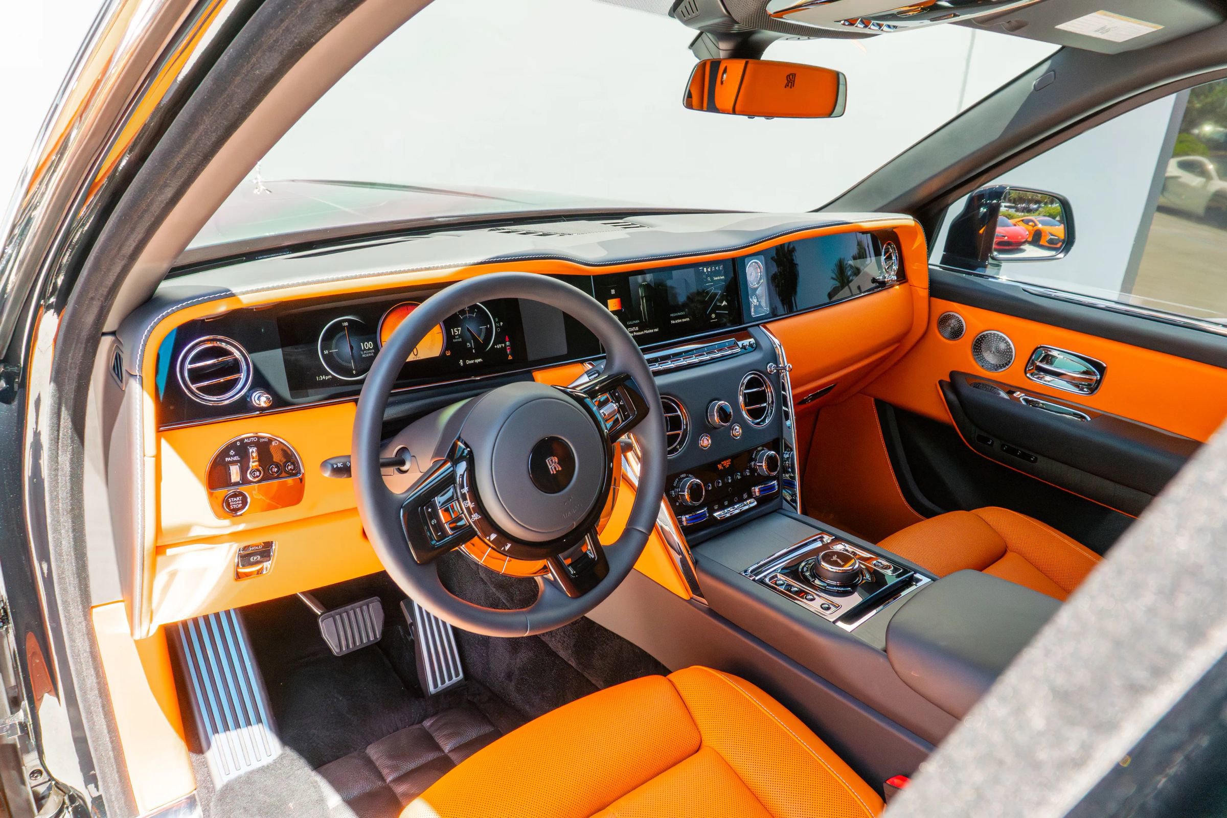 Used 2025 Rolls-Royce Cullinan image 78