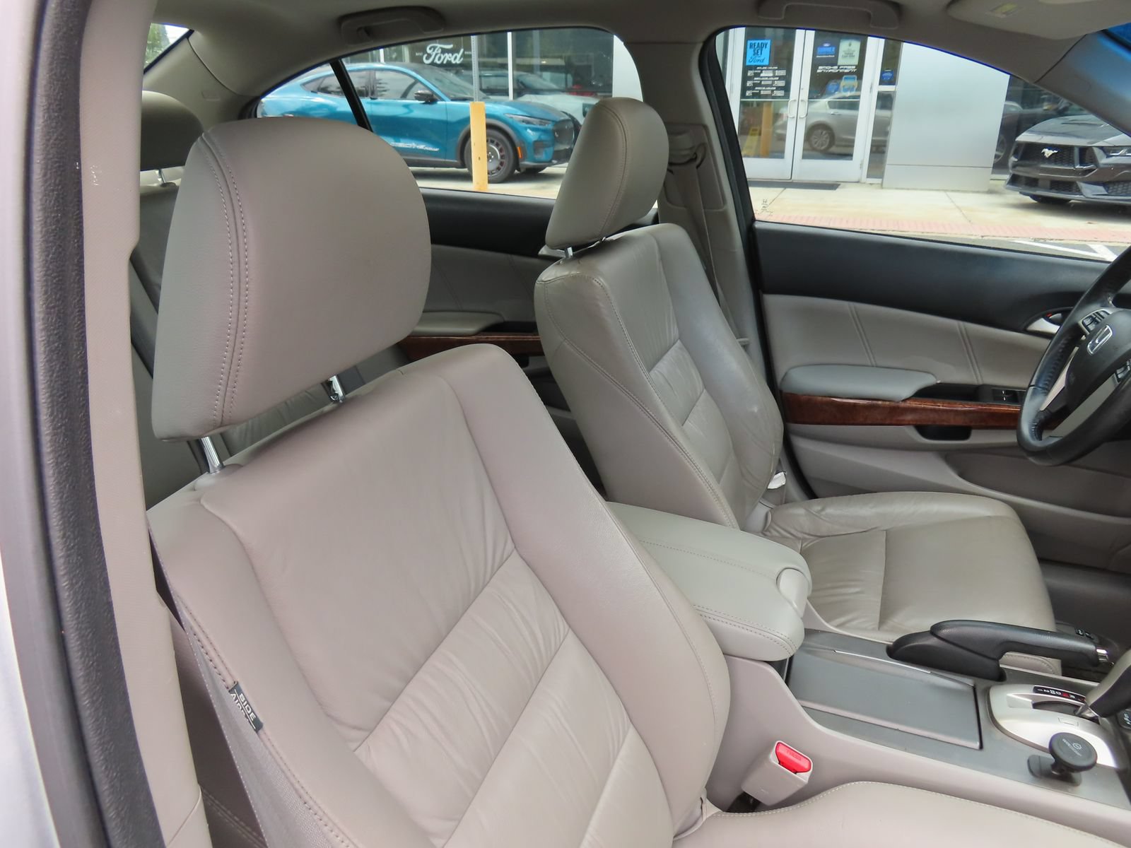 Used 2011 Honda Accord EX-L image 34