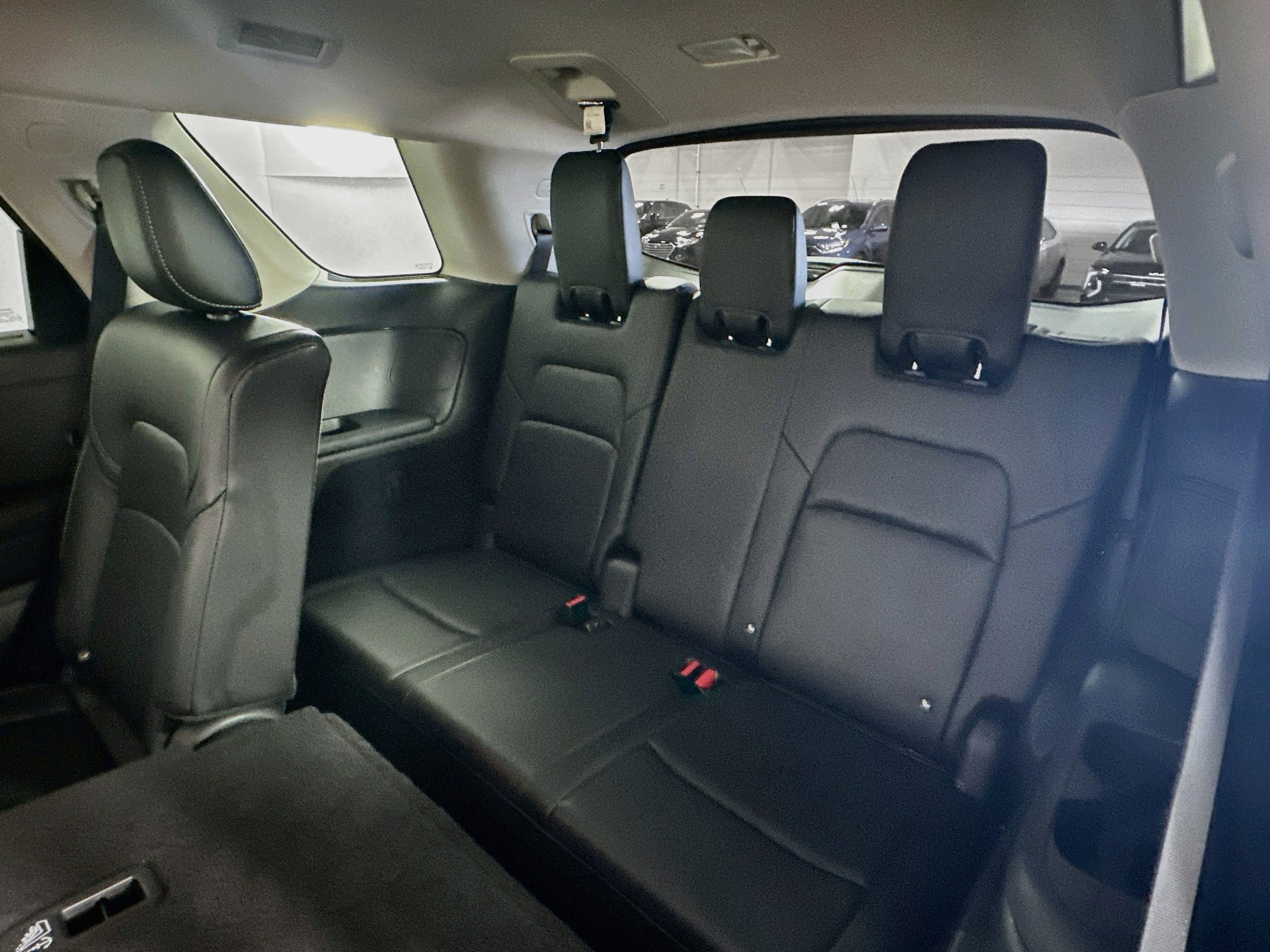 Used 2025 Nissan Pathfinder SL FWD image 28
