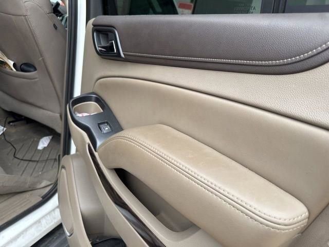 Used 2017 GMC Yukon SLE w/ SLE Value Package image 32