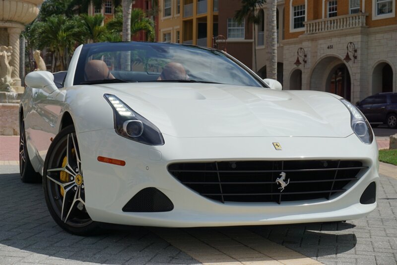 Used 2017 Ferrari California T RWD image 48