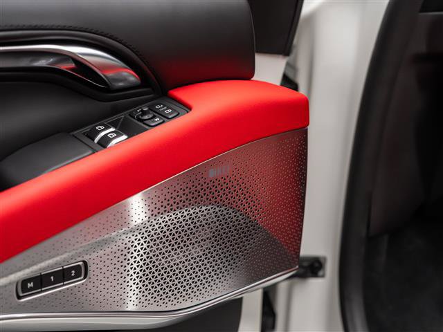 Used 2025 Lotus Emira RWD image 17