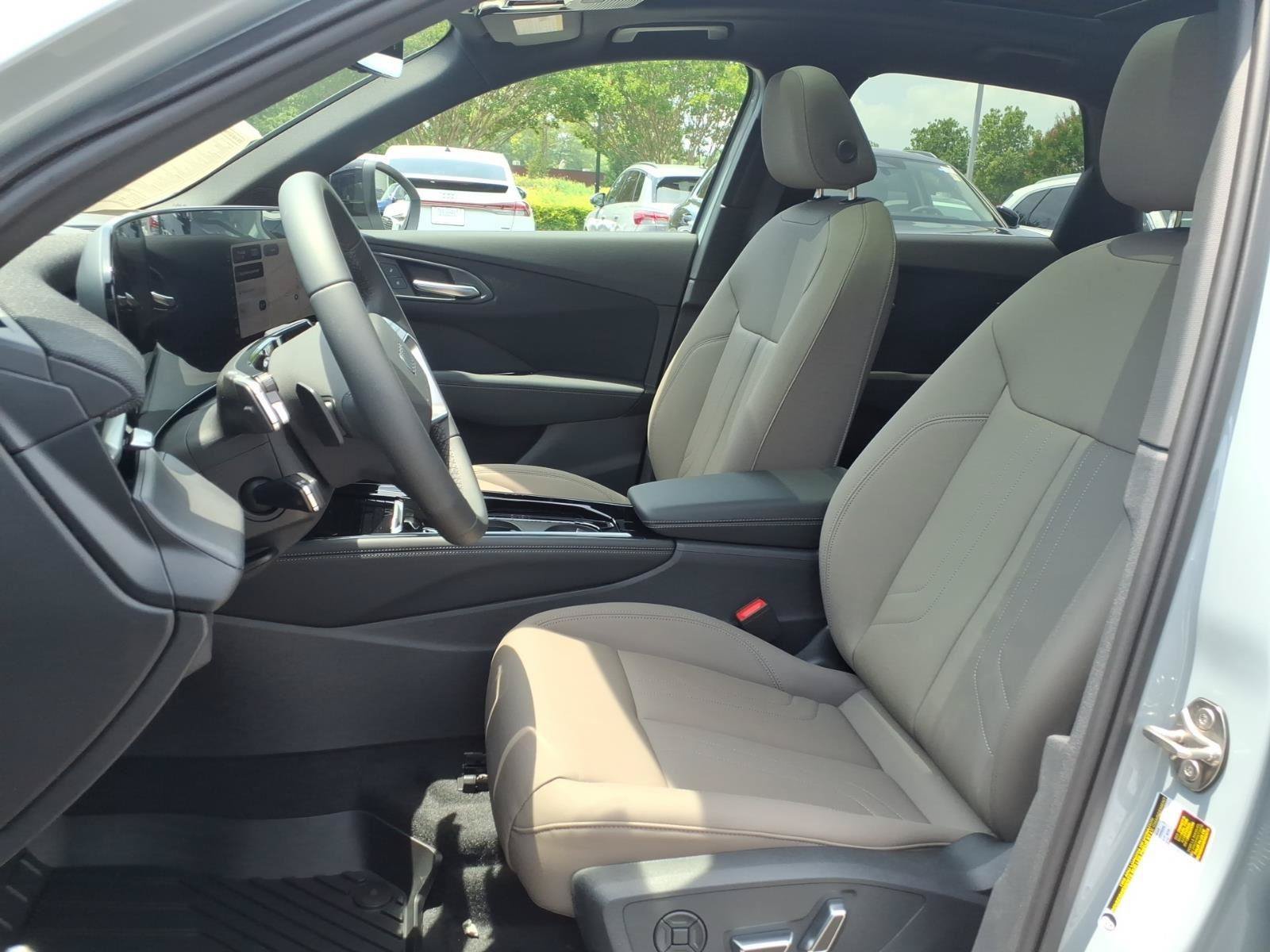 New 2026 Audi Q3 quattro 2.0T w/ Technology Package AWD/4WD image 21