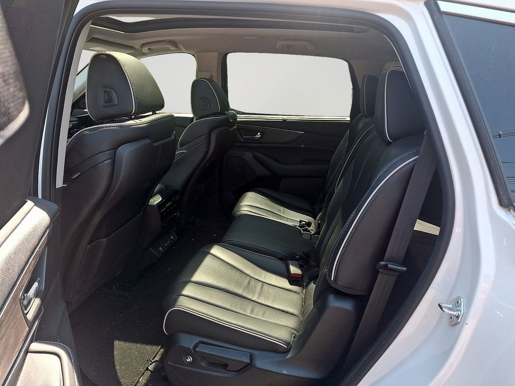 Used 2023 Acura MDX SH-AWD w/ Advance Package image 8