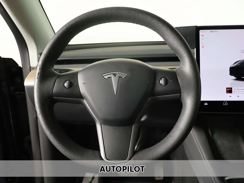 Used 2023 Tesla Model Y Long Range AWD/4WD image 5