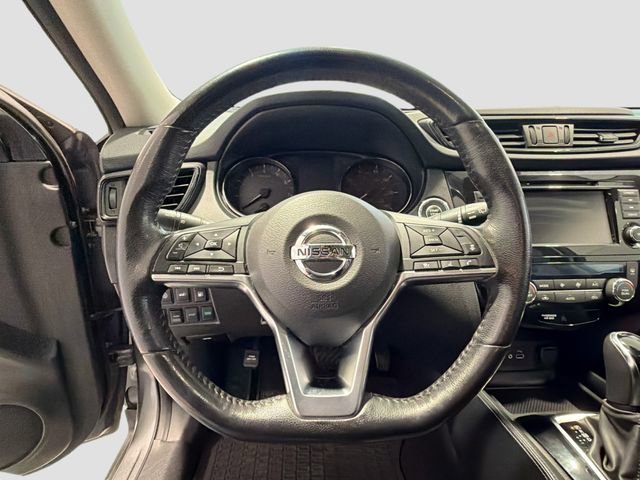 Used 2018 Nissan Rogue SL image 11