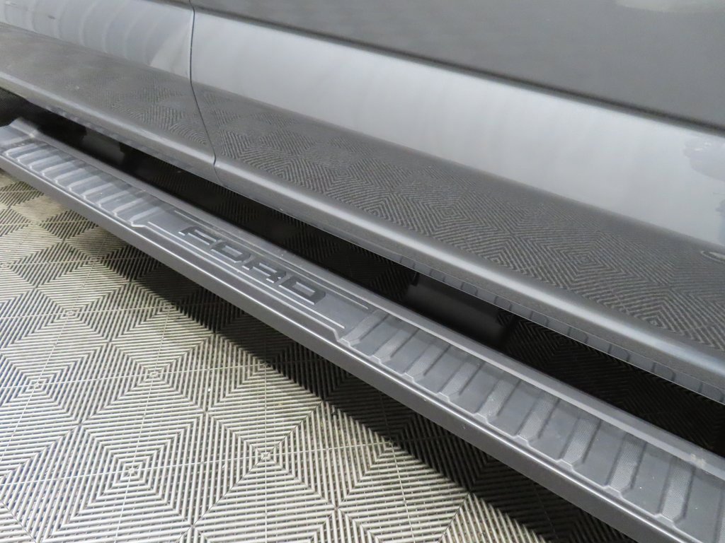 Used 2025 Ford F350 Lariat w/ Black Appearance Package image 57