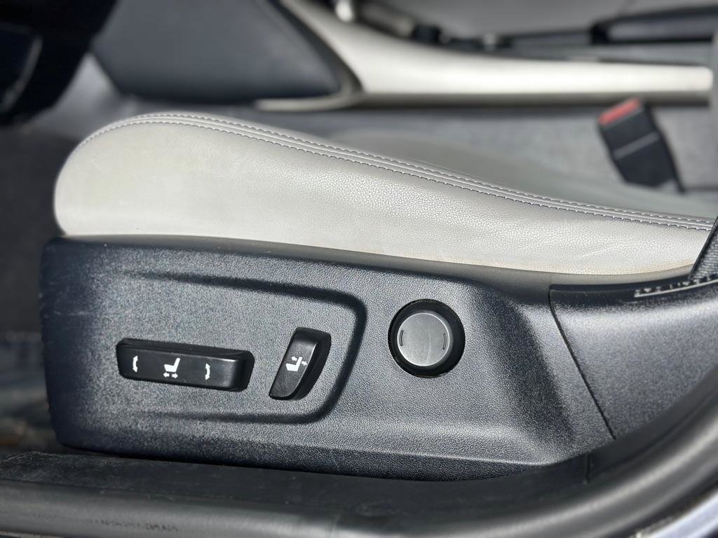 Used 2015 Lexus IS 250 image 24
