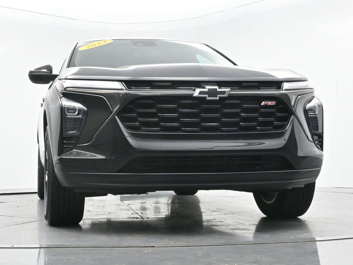 Used 2024 Chevrolet Trax RS w/ Driver Confidence Package FWD image 42