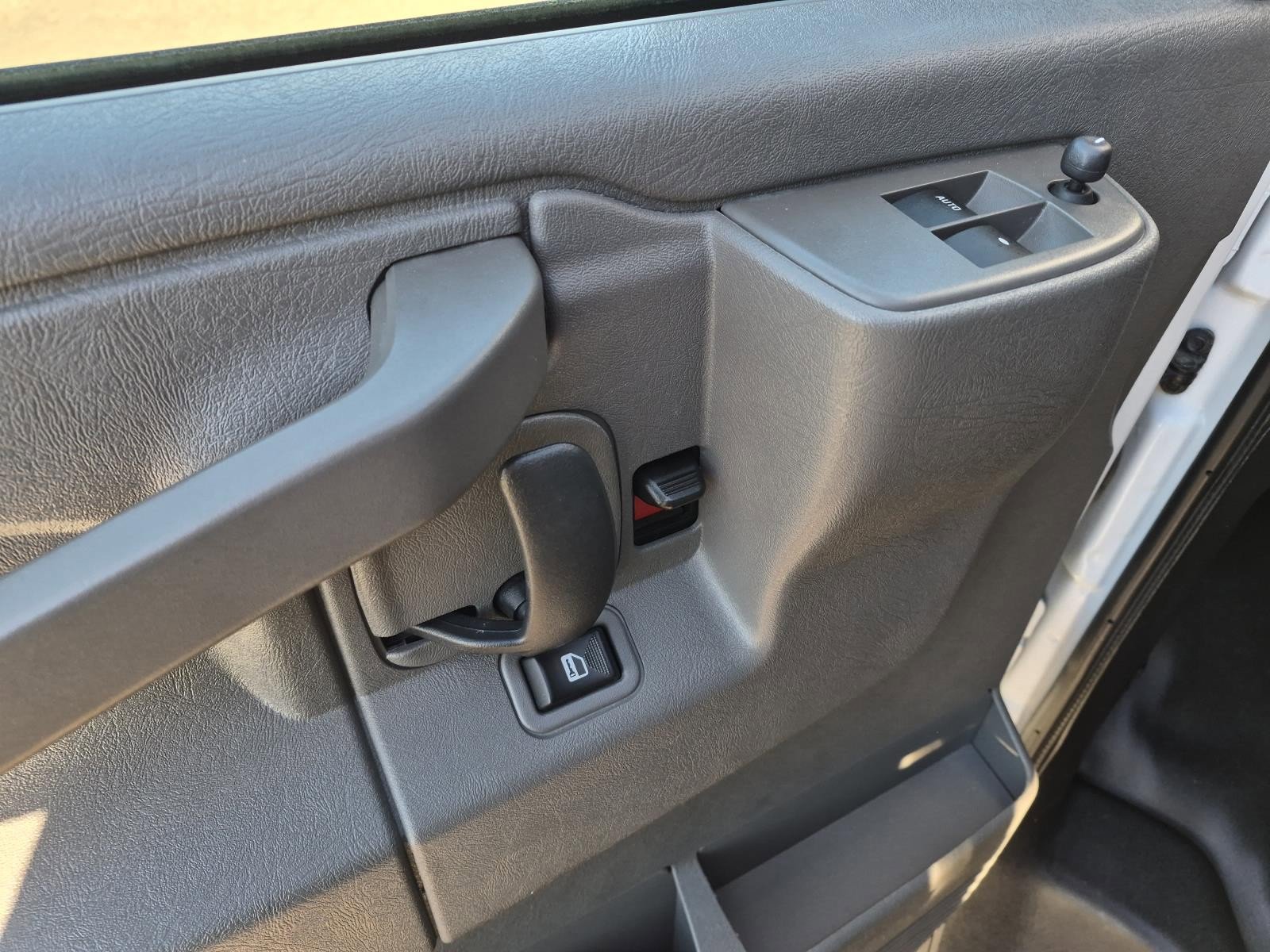 Certified 2024 GMC Savana 2500 w/ Driver Convenience Package image 14