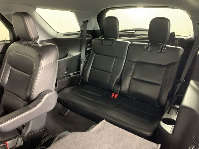 Used 2021 Ford Explorer XLT w/ Equipment Group 202A image 33