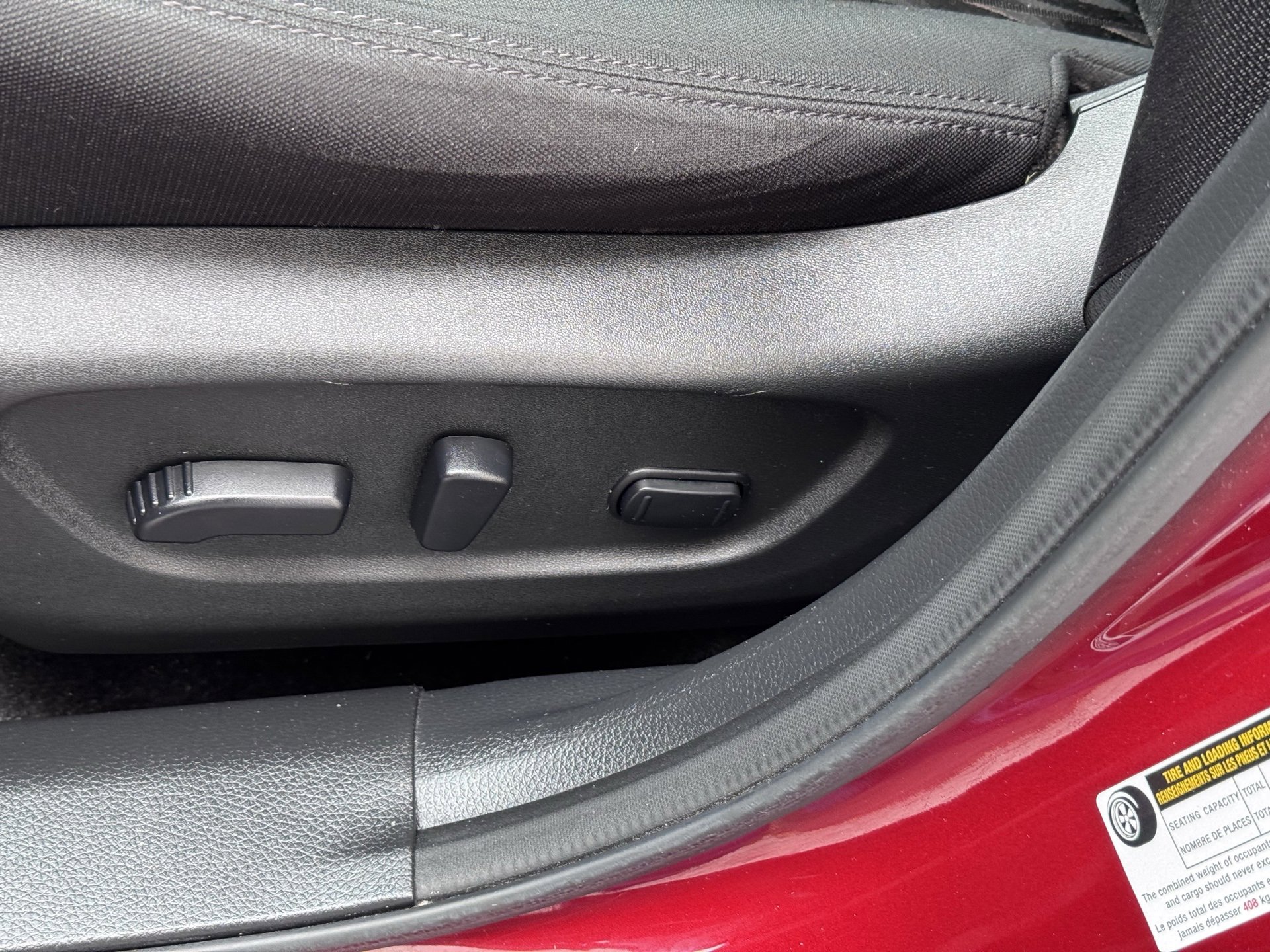 Used 2020 Nissan Rogue SV image 23