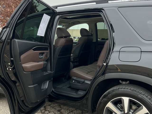 Certified 2025 Honda Pilot Elite image 32