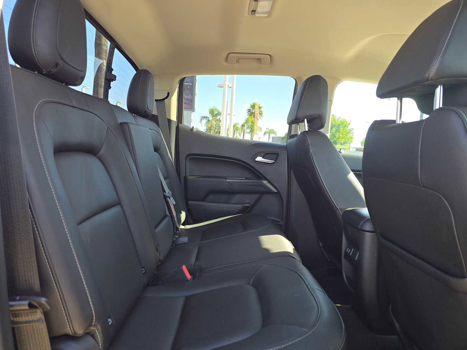 Used 2018 Chevrolet Colorado ZR2 image 12