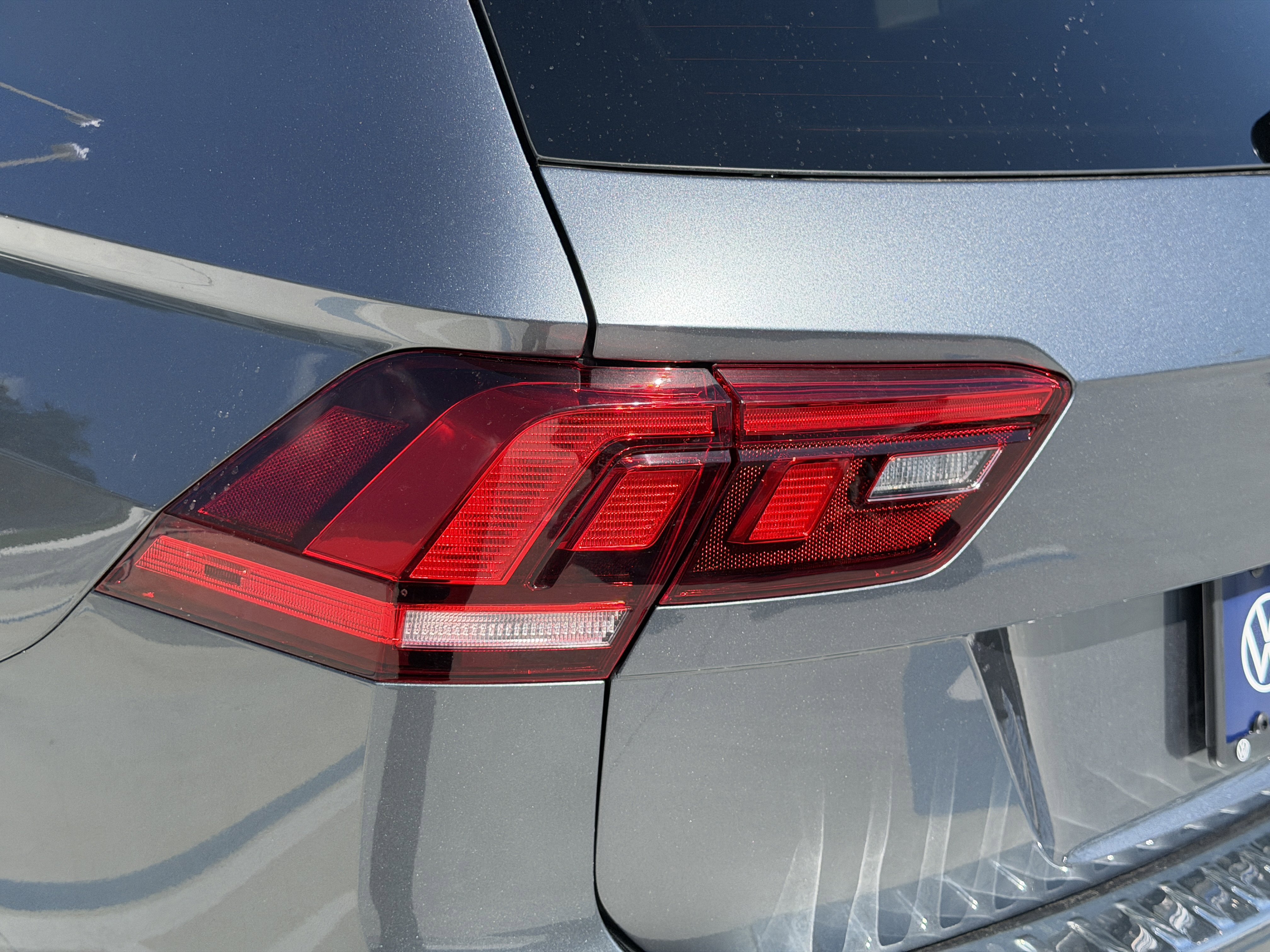 Used 2023 Volkswagen Tiguan S w/ Driver Assistance Package AWD/4WD image 9