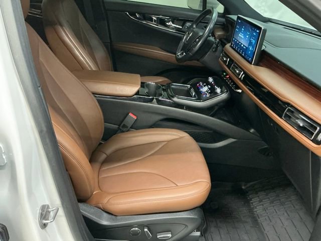 Used 2022 Lincoln Nautilus Reserve w/ Equipment Group 201A image 19