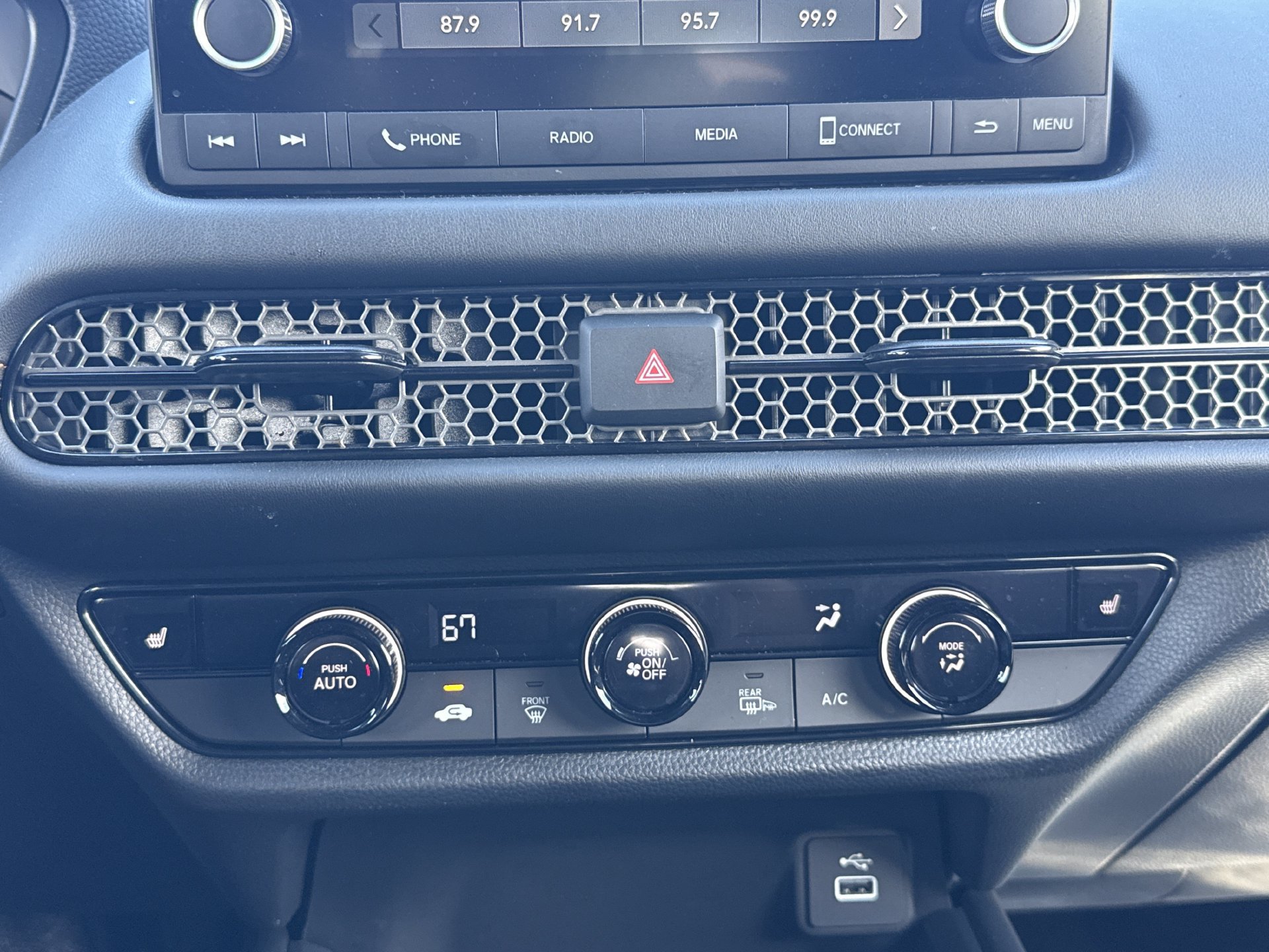 Used 2025 Honda HR-V Sport image 7