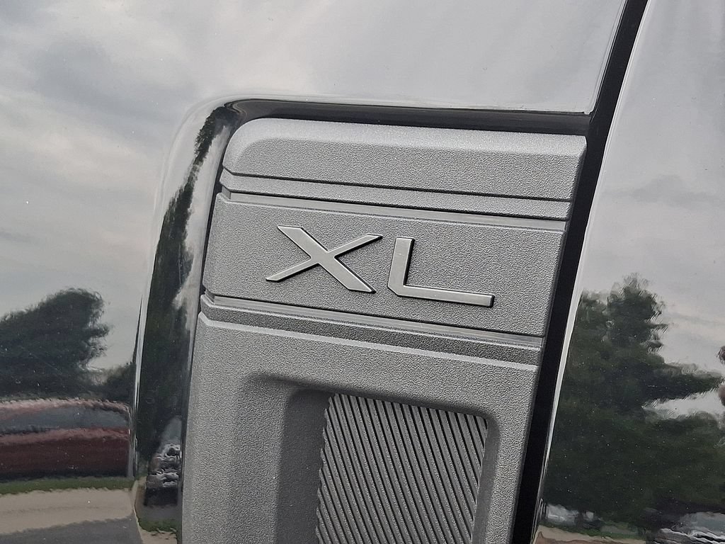 Used 2024 Ford Maverick XL FWD image 32