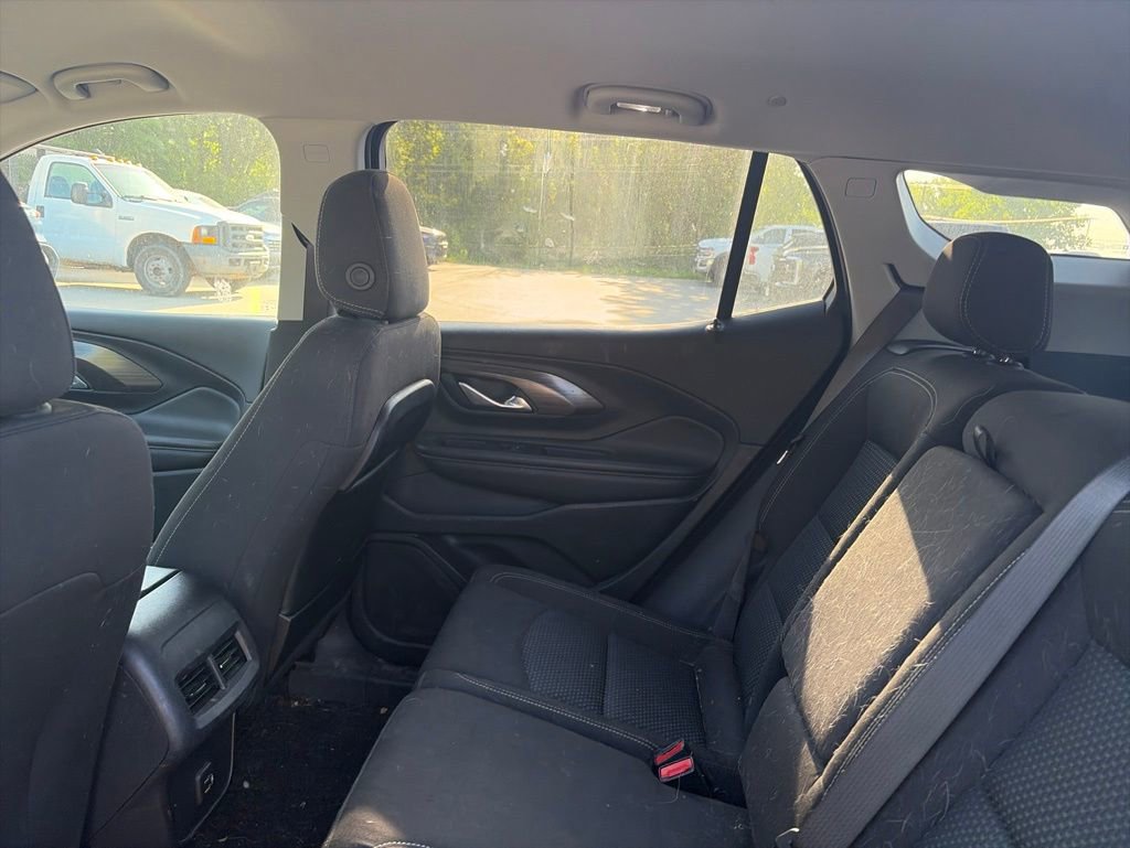 Used 2024 GMC Terrain SLE w/ Driver Convenience Package AWD/4WD image 10