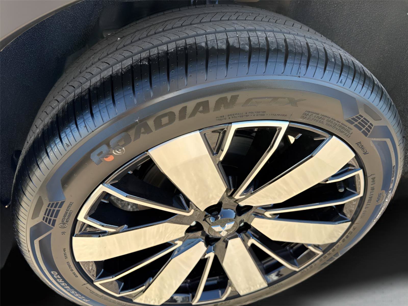 New 2026 Mitsubishi Outlander SE FWD image 12