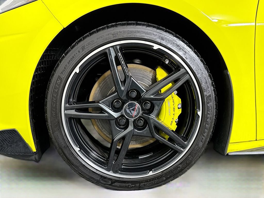 Used 2021 Chevrolet Corvette Stingray Premium Conv w/ Z51 Performance Package image 27