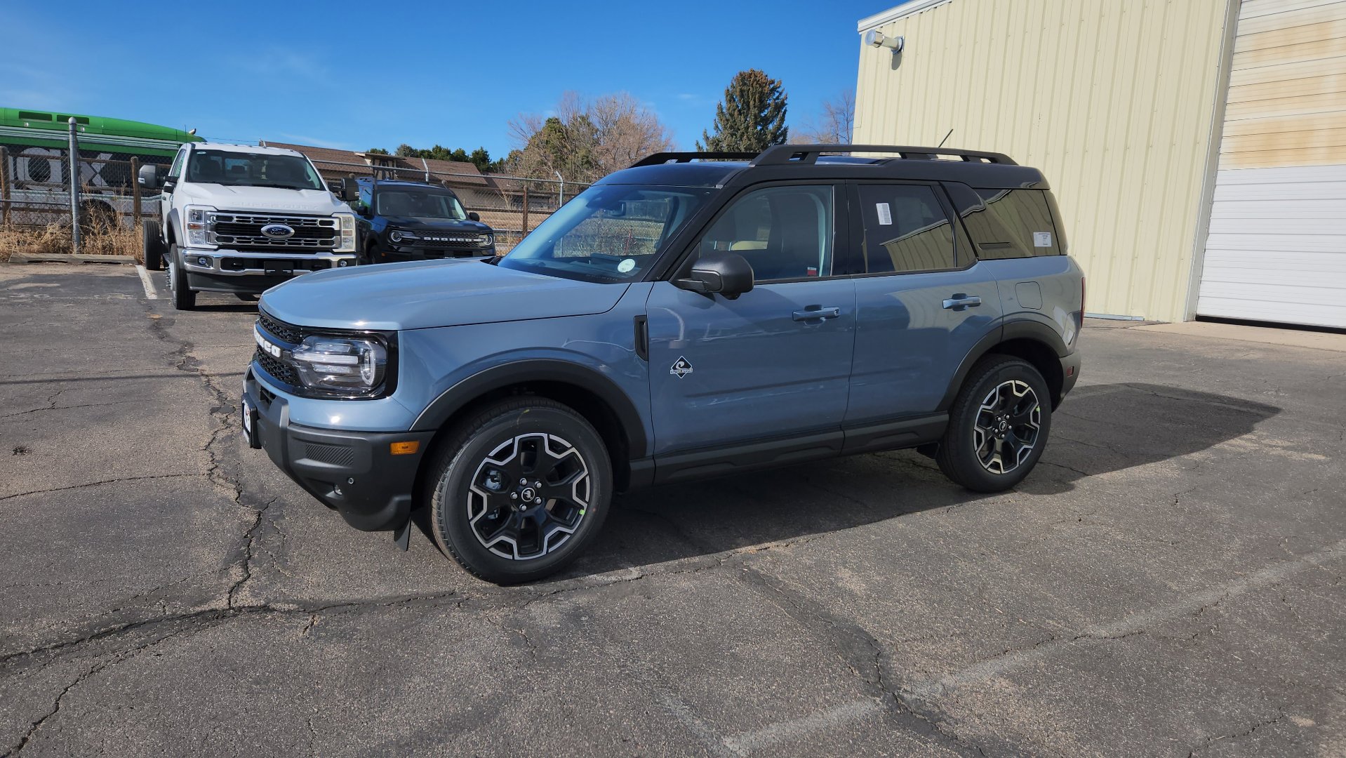 New 2025 Ford Bronco Sport Outer Banks w/ Outer Banks Tech Package+ AWD/4WD image 3