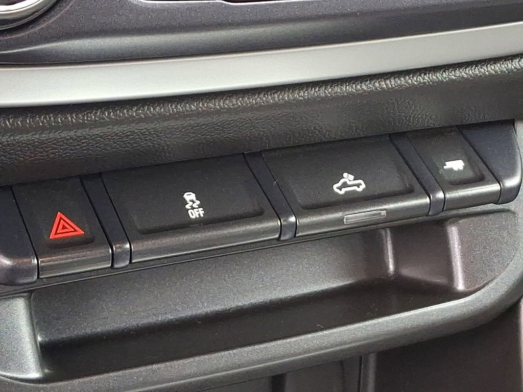 Used 2020 Chevrolet Colorado LT w/ LT Convenience Package AWD/4WD image 26