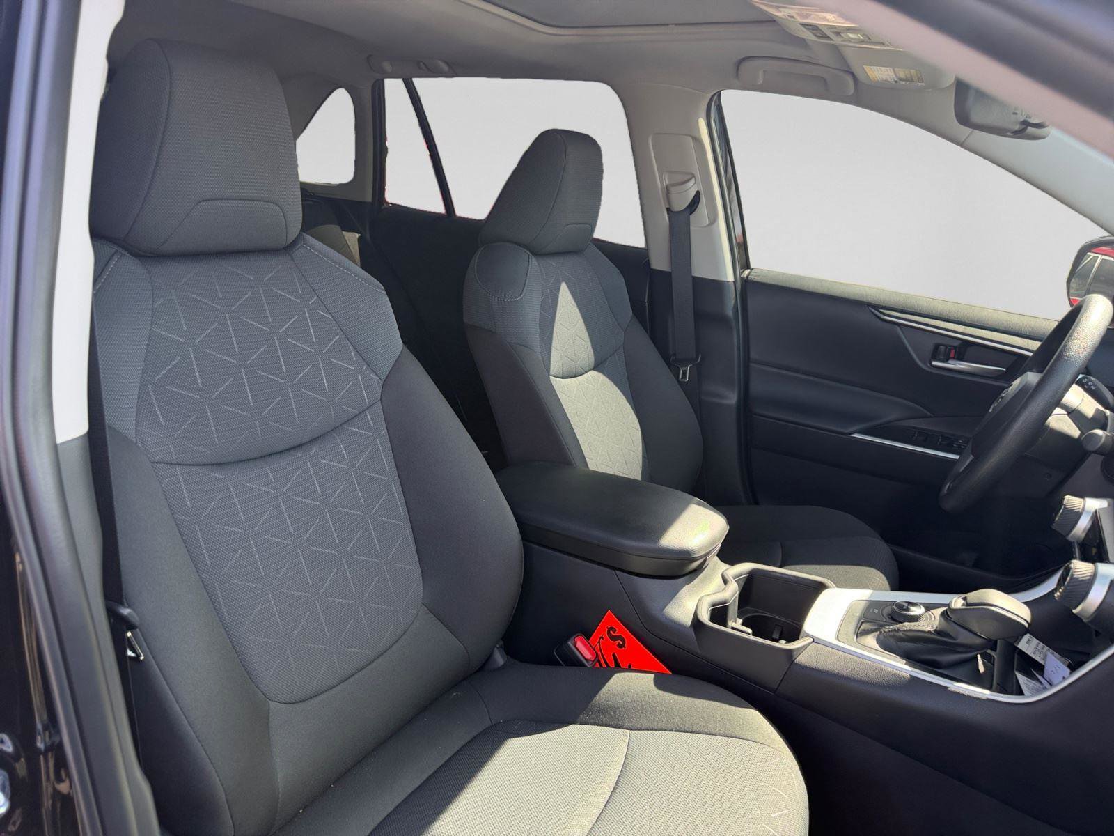 Used 2025 Toyota RAV4 XLE w/ Convenience Package AWD/4WD image 12