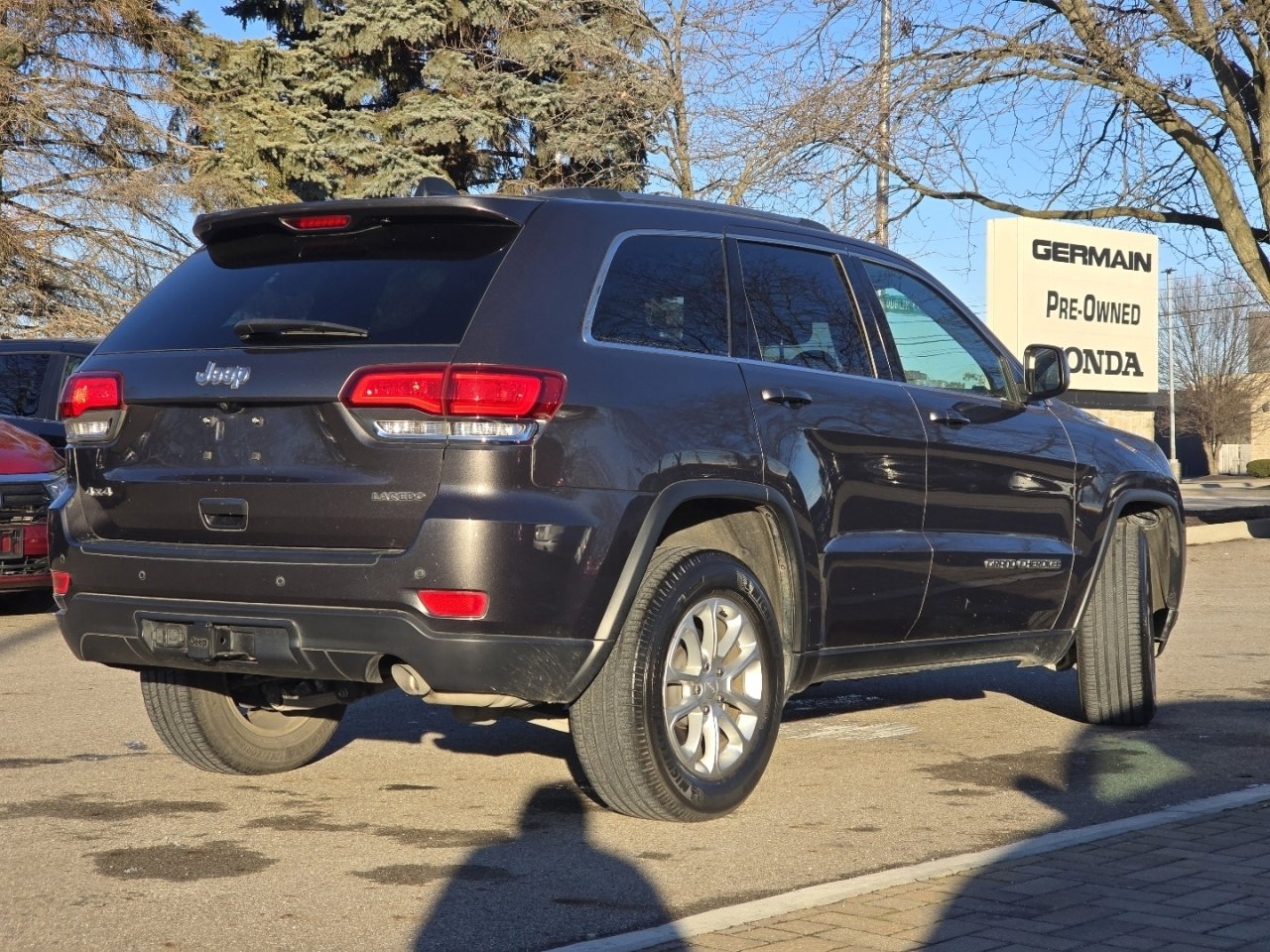 Used 2021 Jeep Grand Cherokee Laredo image 17